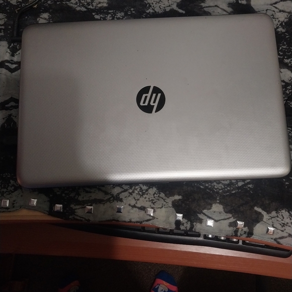 HP Notebook - Picture 3 of 3